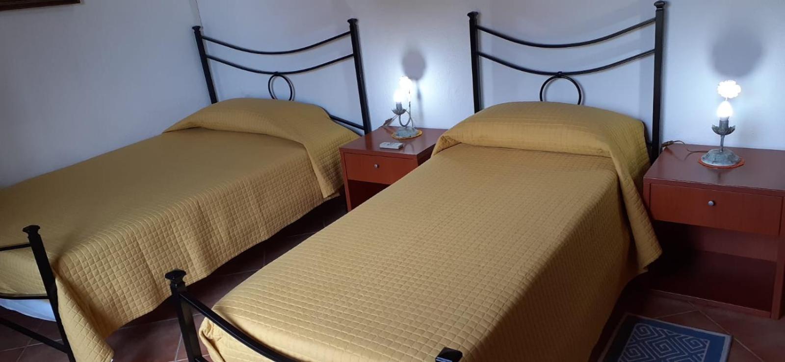 B&B I Menhir Sorgono Экстерьер фото