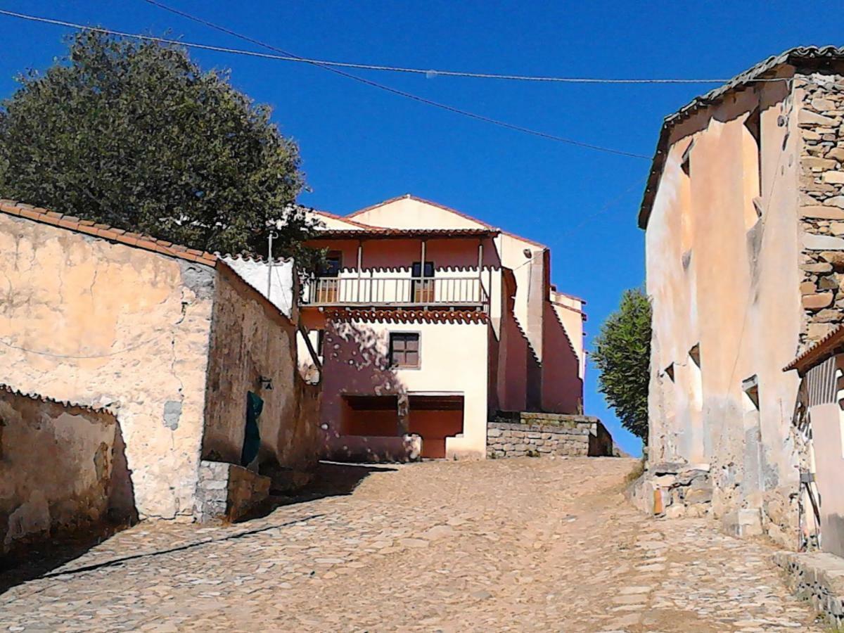 B&B I Menhir Sorgono Экстерьер фото