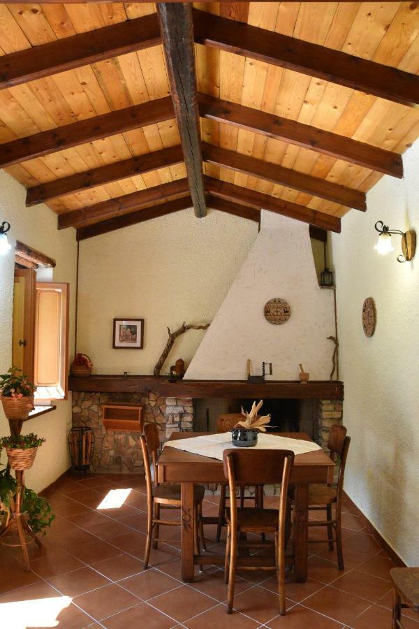 B&B I Menhir Sorgono Экстерьер фото